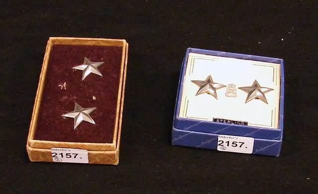 Appraisal: Two boxed sets of Brigadier Generals stars by Balfour Provenance