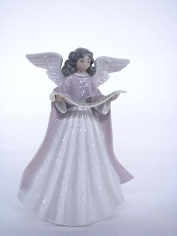 Appraisal: Lladro Navidad Angel Figurine