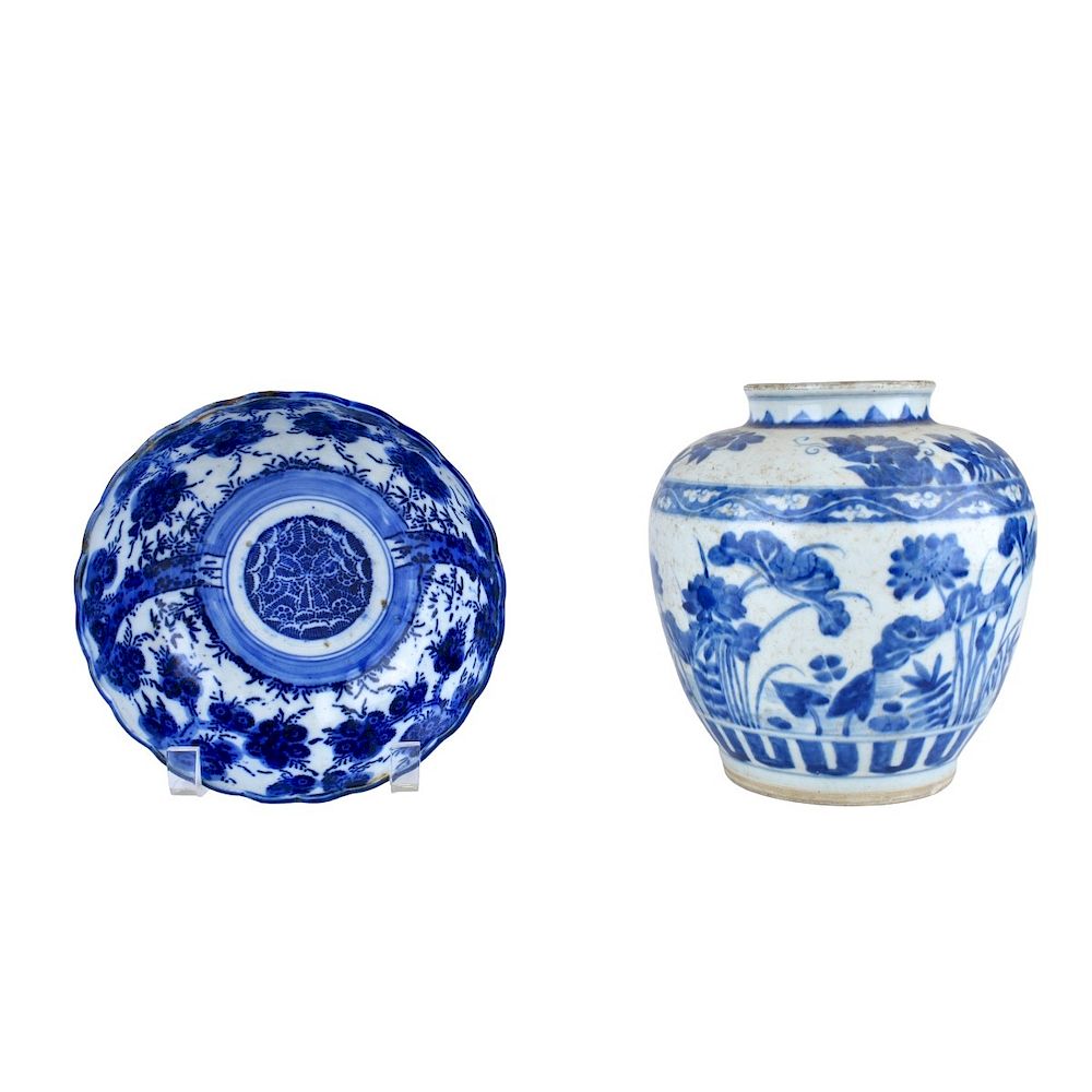 Appraisal: Grouping of Chinese blue and White Bowl and Jar Grouping