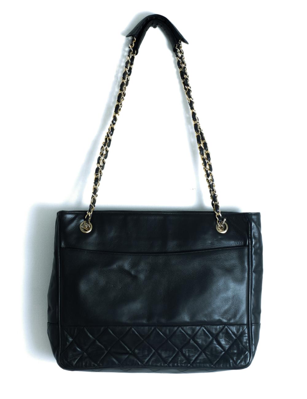 Appraisal: CHANEL VINTAGE BLACK LEATHER QUILTED TOTE BAGVintage Chanel black leather