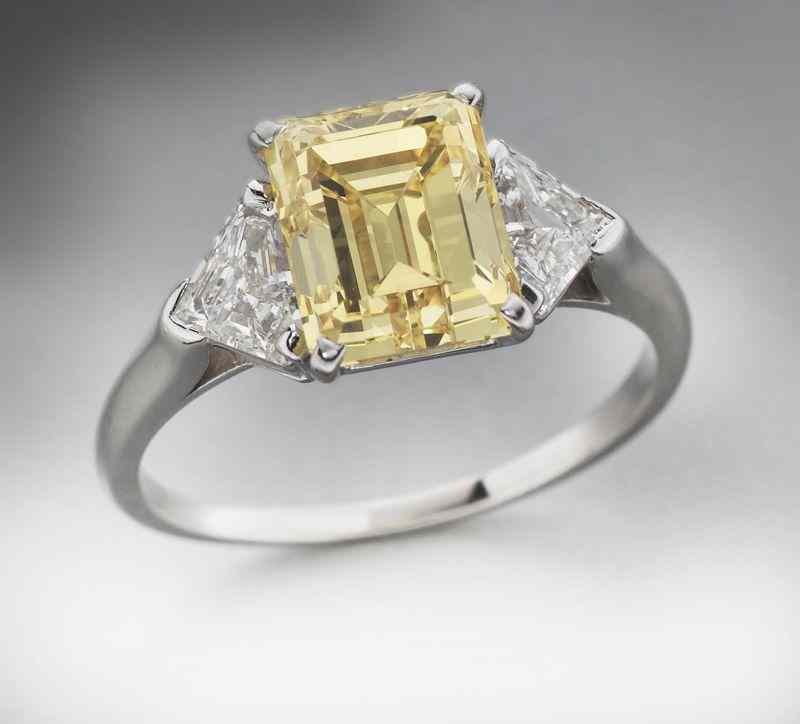 Appraisal: Cts GIA natural fancy vivid yellow diamondring emerald cut VS