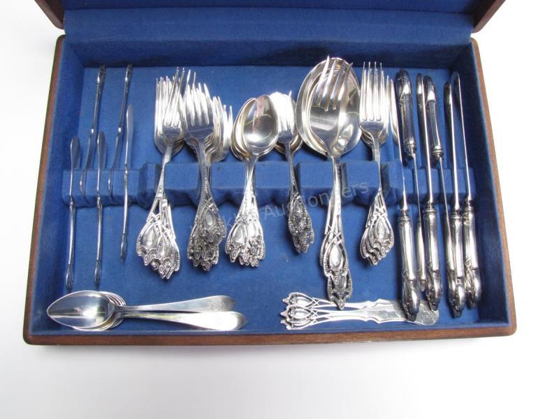 Appraisal: Set of Lund Monticello Sterling Flatware and Assorted Sterling pieces