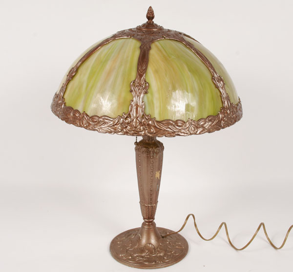 Appraisal: Slag glass table lamp with golden finish Overall H Shade