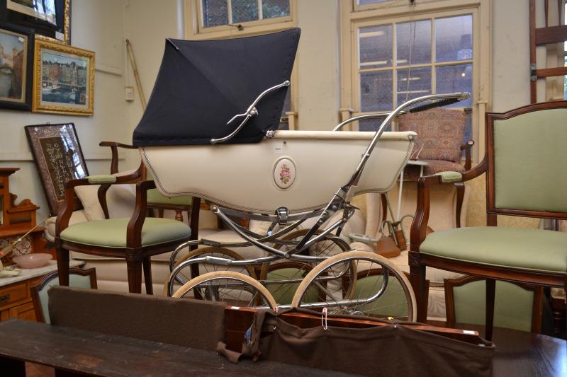 Appraisal: A 'S SILVER CROSS PRAM A 'S SILVER CROSS PRAM