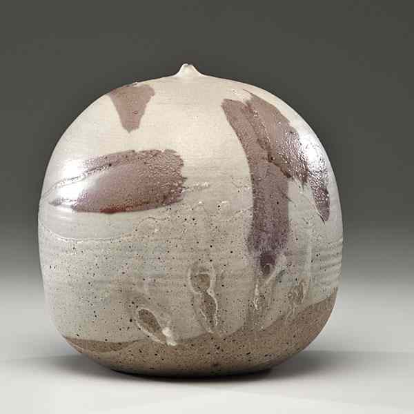 Appraisal: Toshiko Takaezu - USA White Closed Form ca Stoneware ht