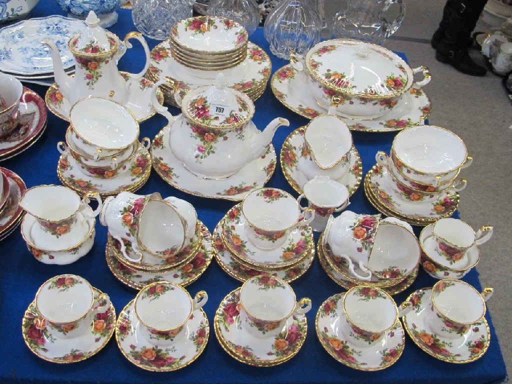 Appraisal: Royal Albert Old Country Roses tea coffee and dinner service