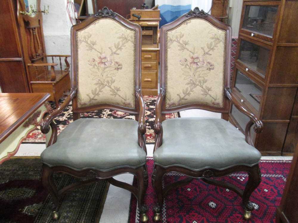 Appraisal: A SET OF SIX LOUIS XV STYLE DINING ARMCHAIRS Henredon