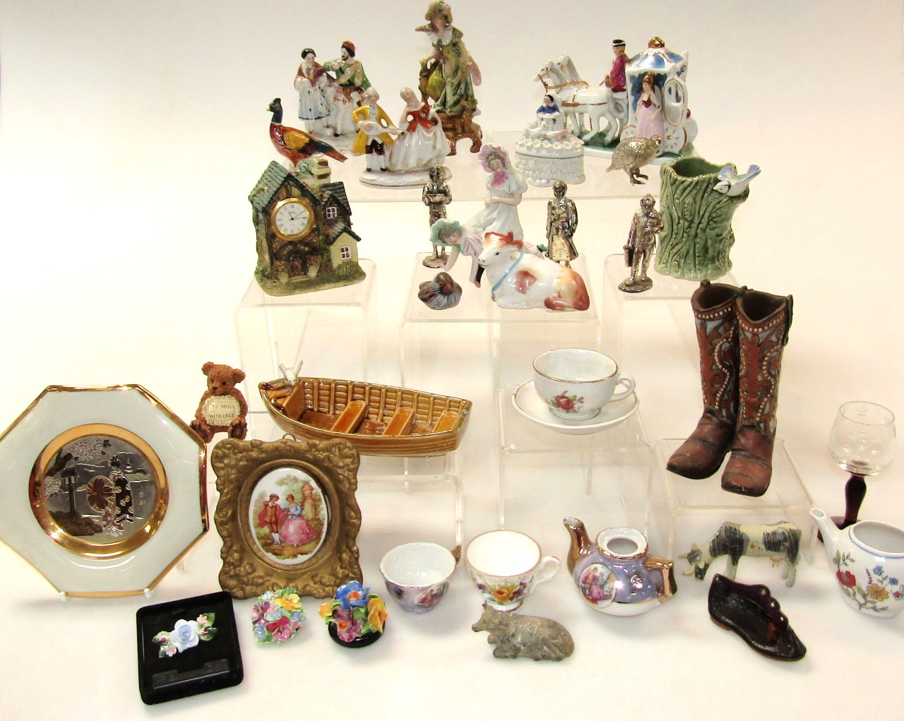 Appraisal: Various miniature porcelain pottery and collectables to include a Beswick