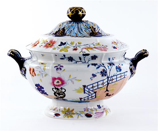 Appraisal: English ironstone covered soup tureen circa ornate knop on acanthus-laden