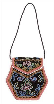 Appraisal: EASTERN WOODLANDS BEADED POUCH x in See Pleasing The Spirits