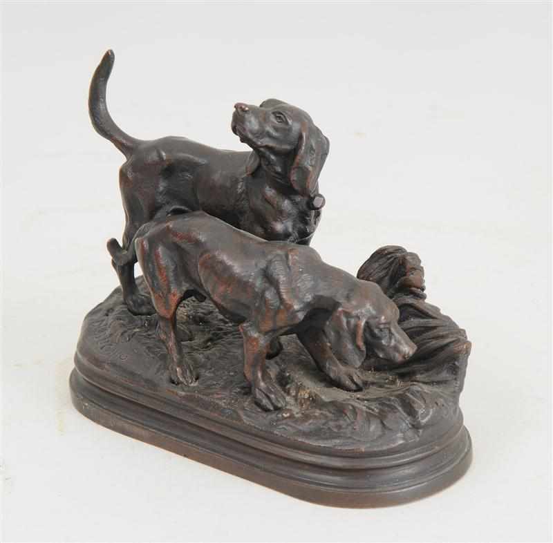 Appraisal: AFTER ALFRED DUBUCAND HOUNDS ON THE SCENT Bronze signed in