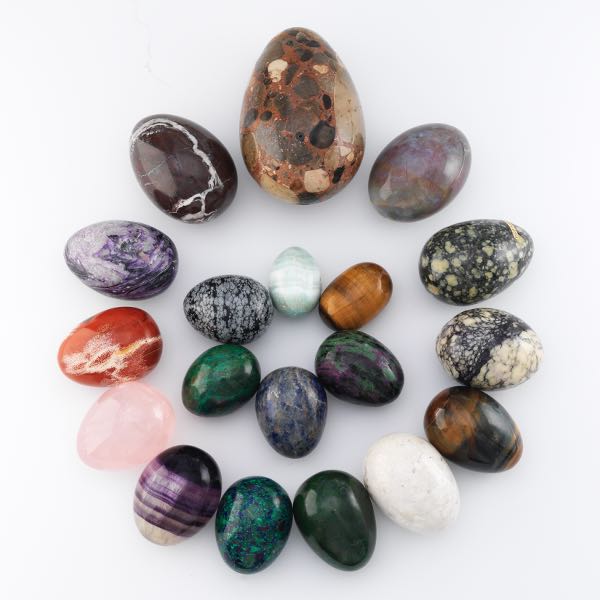 Appraisal: LOVELY COLLECTION OF NINETEEN CARVED EGG SHAPE GEMSTONES INCLUDING DERBYSHIRE