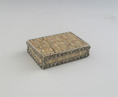 Appraisal: A th century mounted mammoth-tooth ivory snuff box with floral