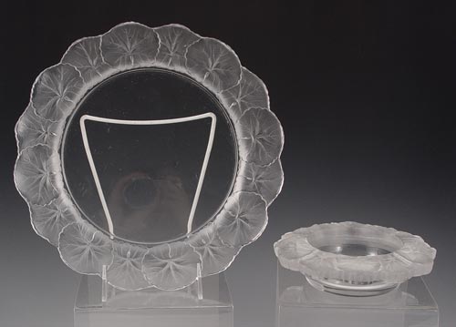 Appraisal: LALIQUE LEAF DISH BOWL pieces to include Frosted leaf form