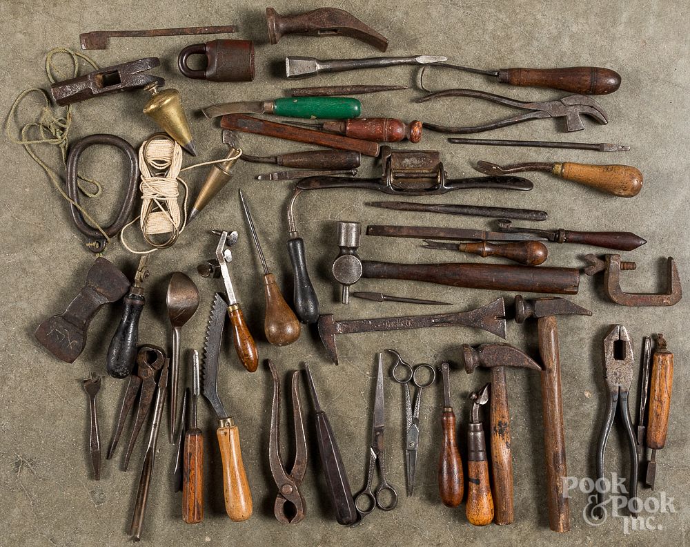 Appraisal: Large group of miscellaneous hand tools Large group of miscellaneous