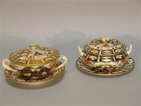 Appraisal: TWO DERBY IMARI COVERED BOWLS Iron red marks one c