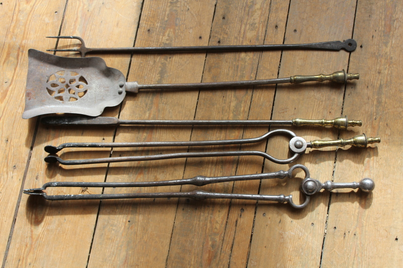 Appraisal: Fire implements and a toasting fork