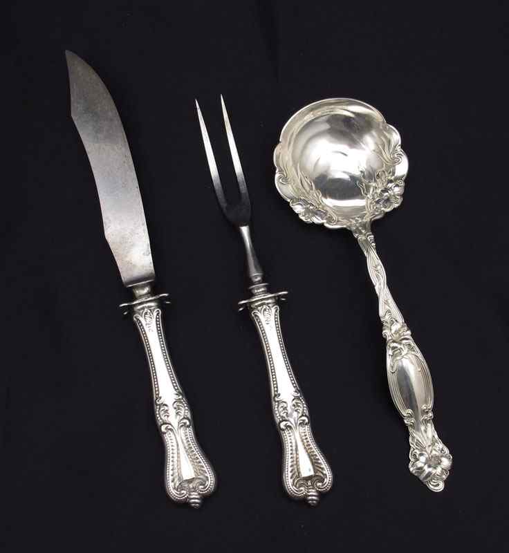 Appraisal: STERLING FRONTENAC BERRY SPOON TOWLE CARVING SET To include Berry