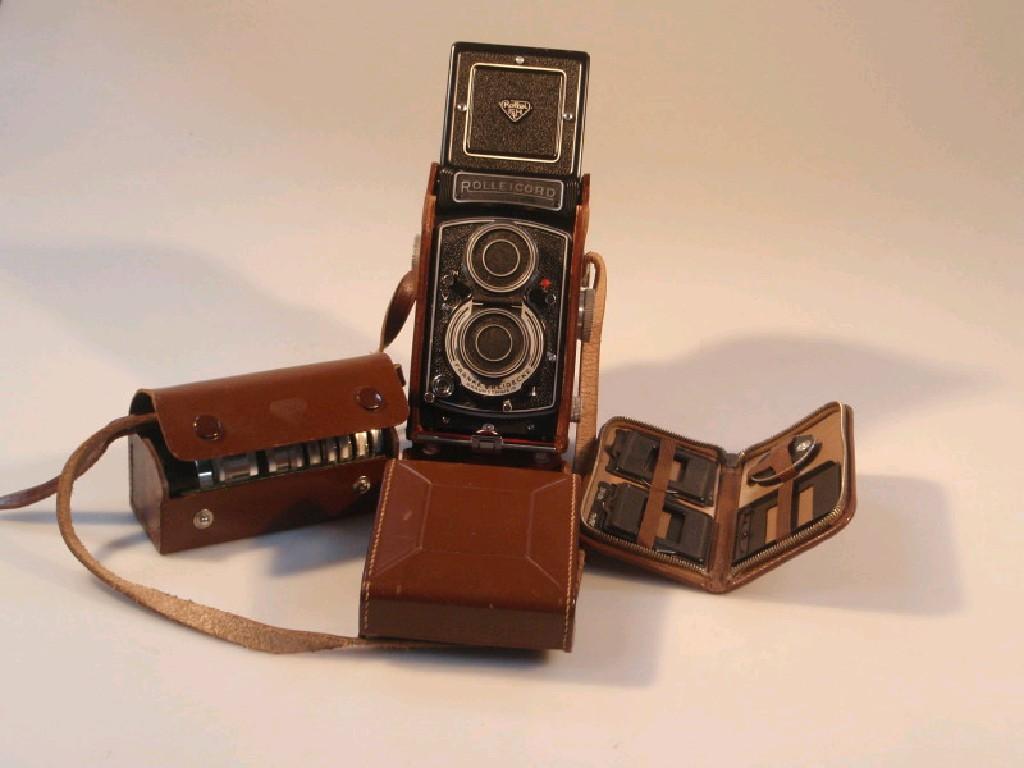 Appraisal: A vintage Rolleicord twin lens reflex camera by Franke Heidecke