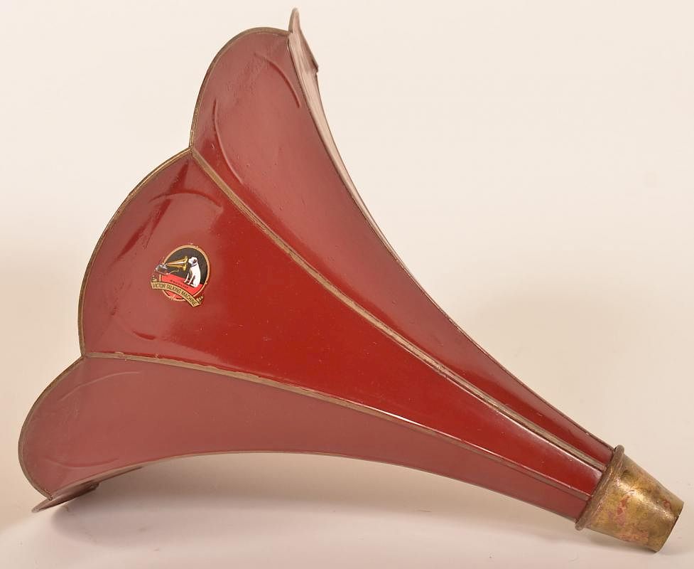 Appraisal: Victor O Petal Horn Victor O Petal Horn with red