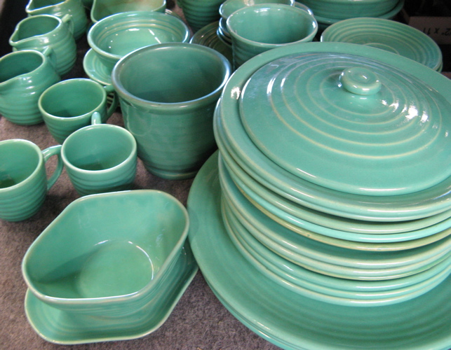 Appraisal: A GROUP OF CALIFORNIA BAUER POTTERY TABLEWARE in turquoise green