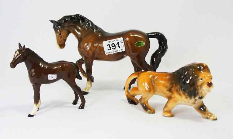 Appraisal: Beswick Stocky Jogging Mare and Foal with an unmarked figure