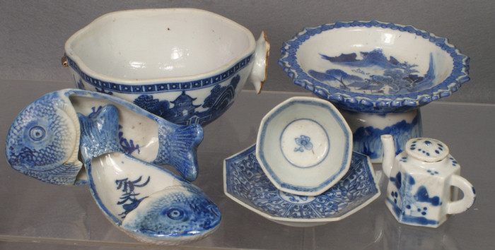 Appraisal: Chinese export porcelain blue and white lot of including fish