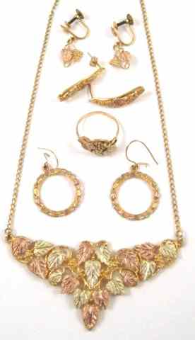 Appraisal: EIGHT ARTICLES OF BLACK HILL GOLD JEWELRY all k yellow