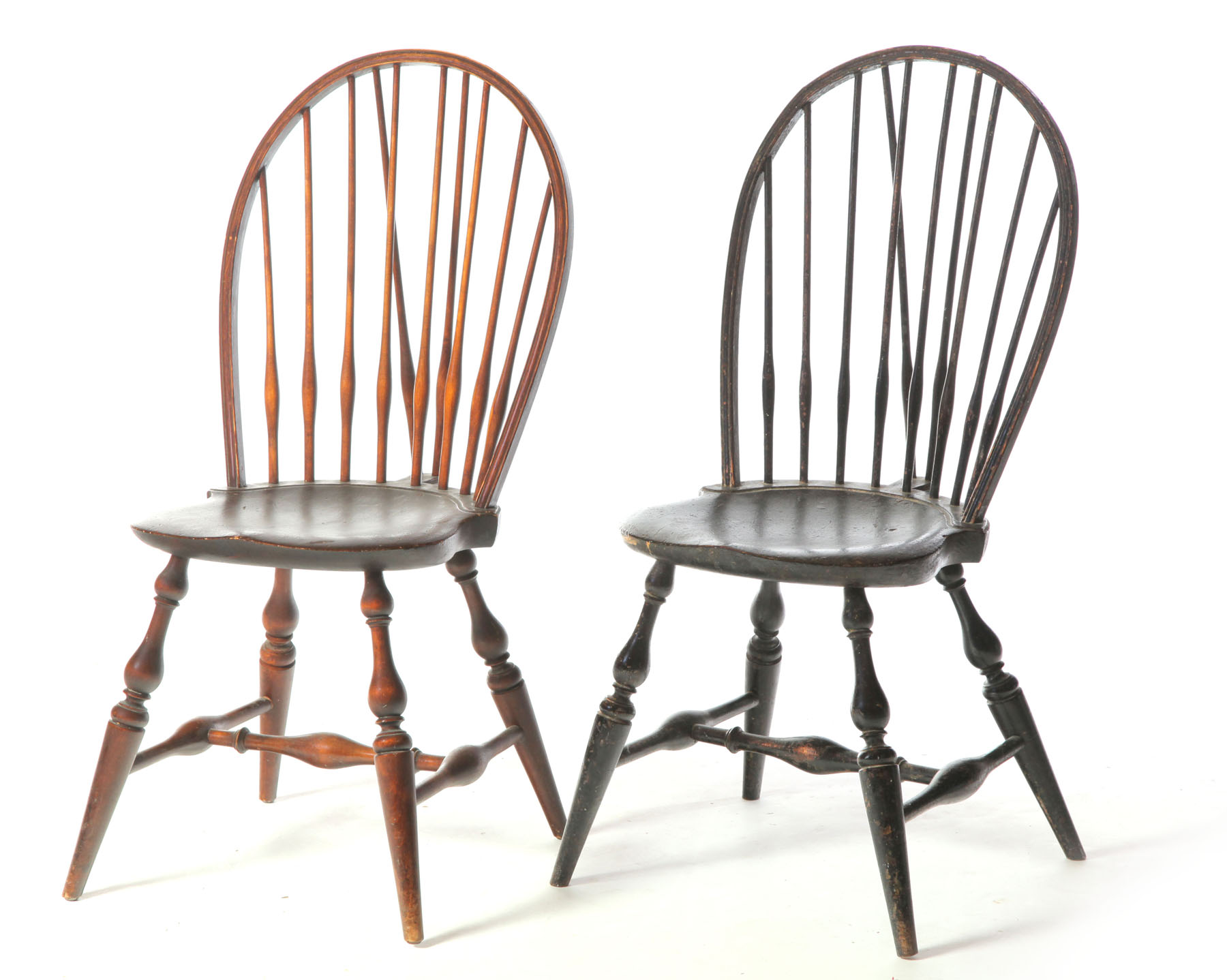 Appraisal: PAIR OF BRACE-BACK WINDSOR CHAIRS Wallace Nutting Massachusetts nd quarter-