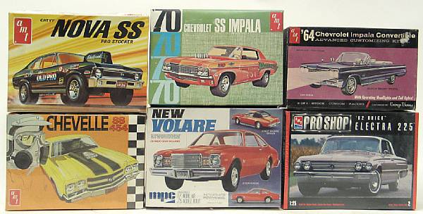 Appraisal: Corvette amp GM plastic model kits Lot consisting of Corvette