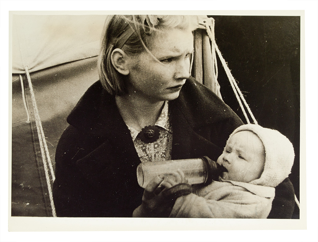 Appraisal: MISSISSIPPI RIVER Film stills from the Farm Security Administration documentary