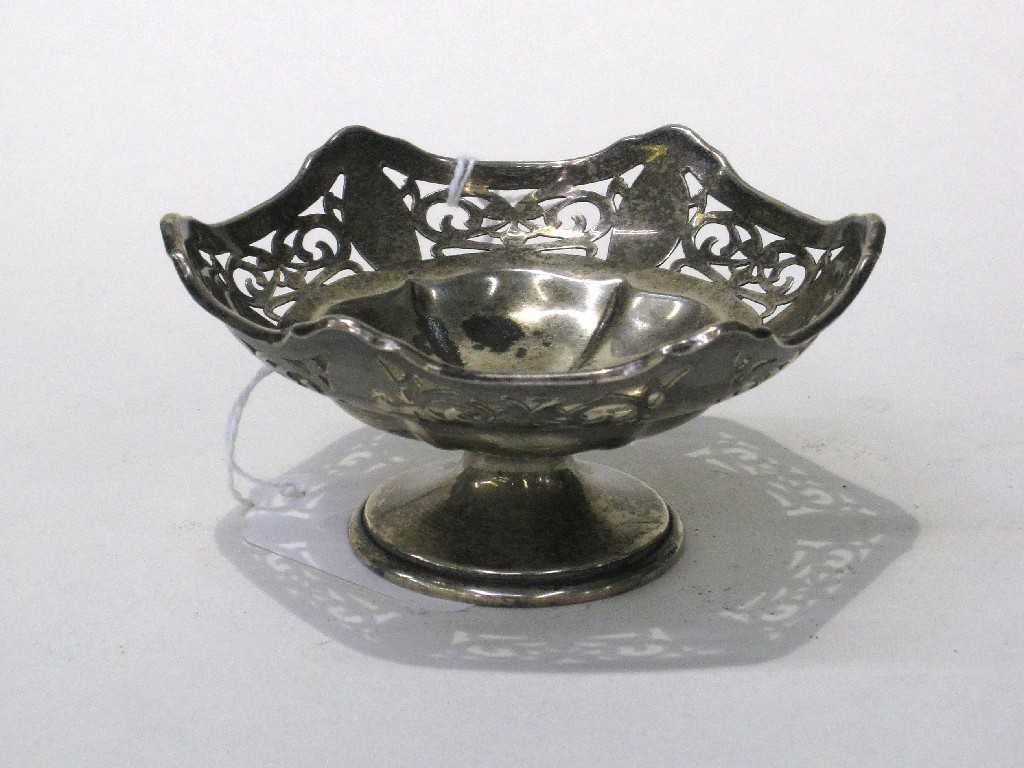 Appraisal: Silver bon bon dish Birmingham