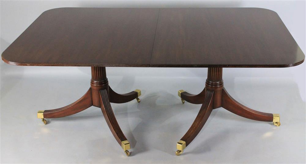 Appraisal: KITTINGER MAHOGANY DINING TABLE WITH TWO LEAVES rectangular shape with