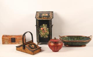 Appraisal: PIECE MISCELLANEOUS LOT OF DECORATIVE ITEMS CONSISTING OF A TOLE