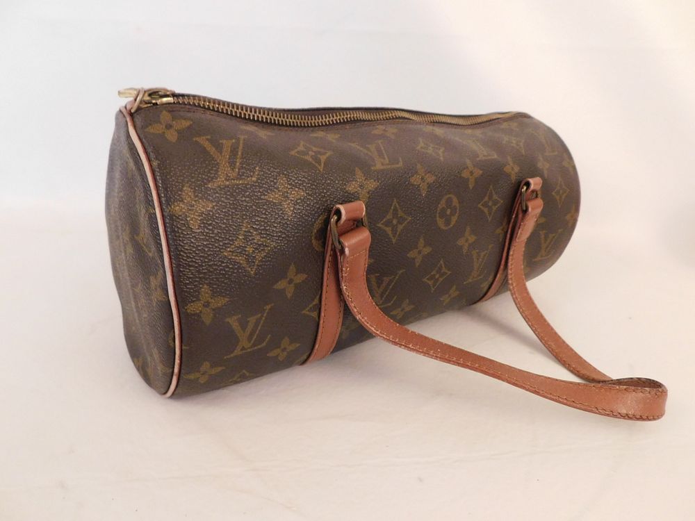 Appraisal: LOUIS VUITTON HAND BAG Louis Vuitton logo hand bag in