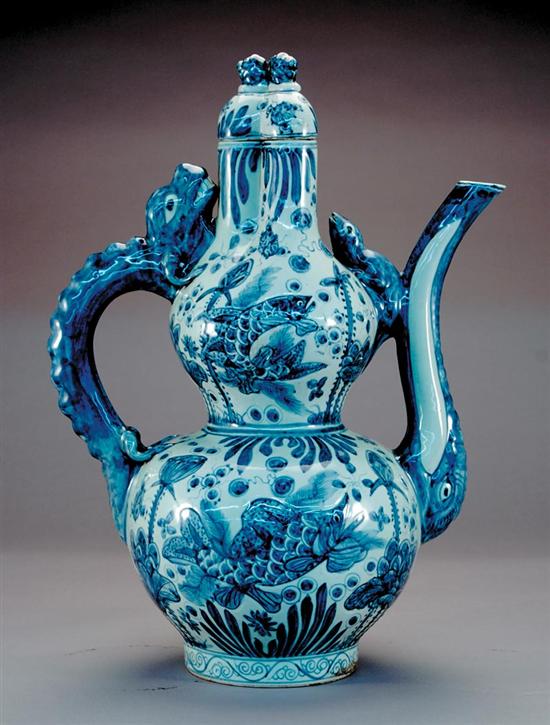 Appraisal: Oversized Chinese porcelain water pitcher double-gourd form with trefoil lid