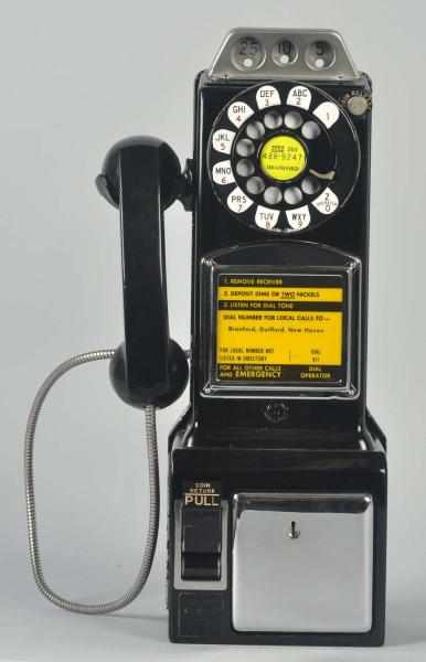 Appraisal: Bell System G -Slot Payphone Circa Black with chrome coin