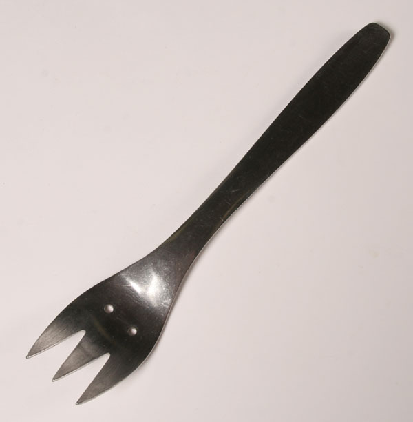 Appraisal: Russel Wright Highlight Pinch Meat Serving Fork by Hull made