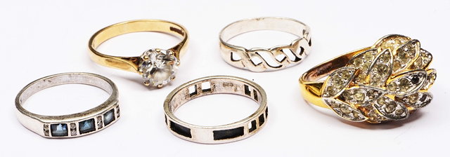 Appraisal: Small quantity of miscellaneous ringsincluding a silver example cubic zirconia