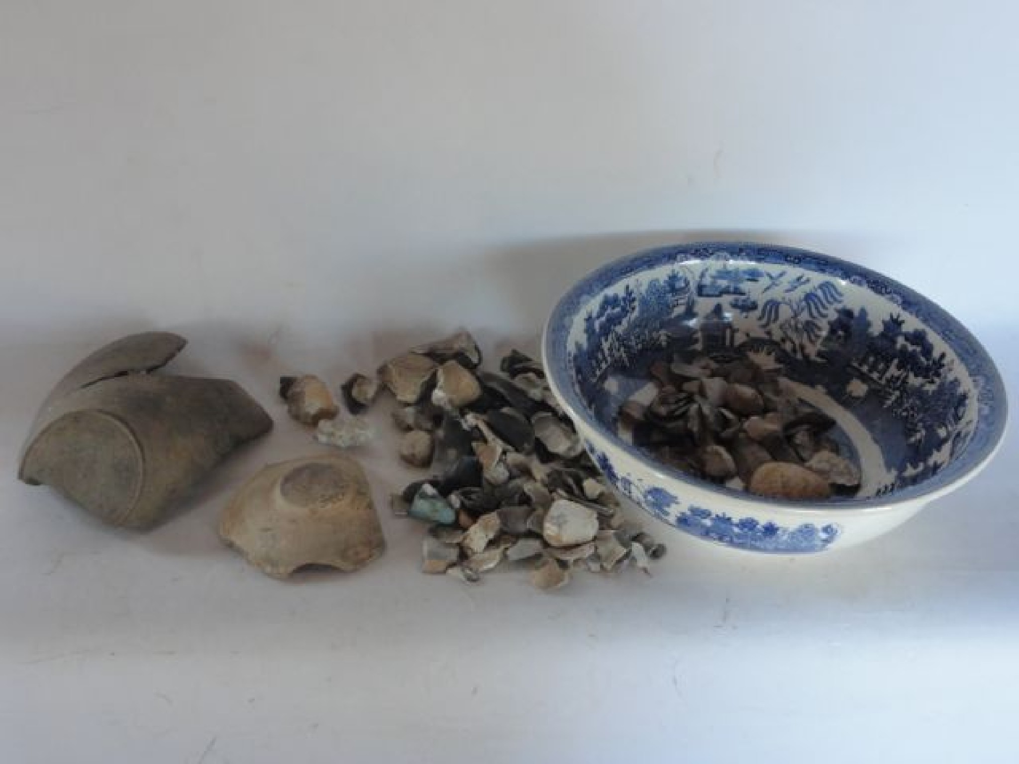 Appraisal: A box containing a large quantity of ancient pottery fragments