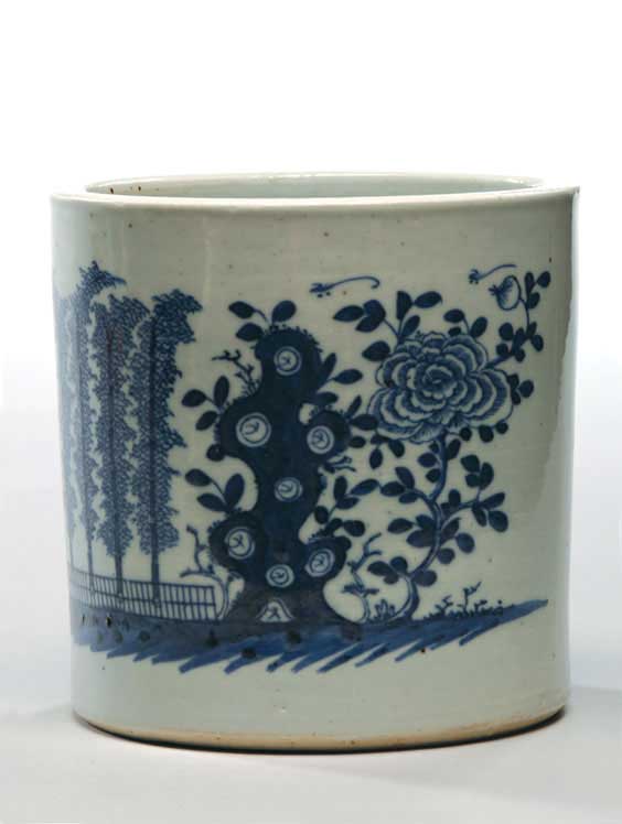 Appraisal: QIANLONG BLUE AND WHITE BRUSHPOT Large and antique Chinese Qianlong