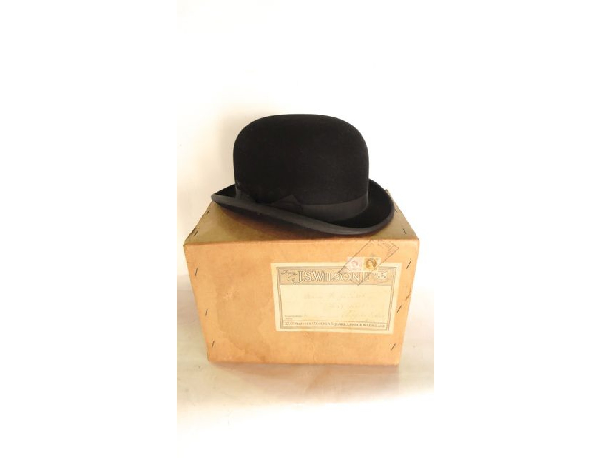 Appraisal: A gentleman's good quality vintage bowler hat bearing label to