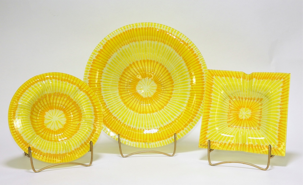 Appraisal: PC HIGGINS MCM MODERN ORANGE-YELLOW GLASS GROUP United States th