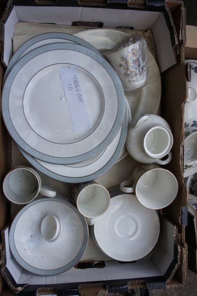 Appraisal: A collection of various Pottery to include Royal Doulton Etude