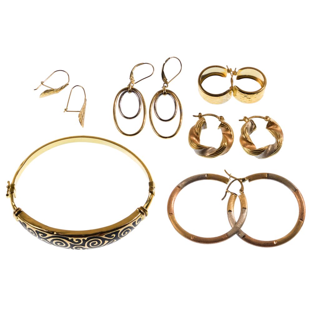 Appraisal: K GOLD JEWELRY ASSORTMENT items including a hinged bangle bracelet