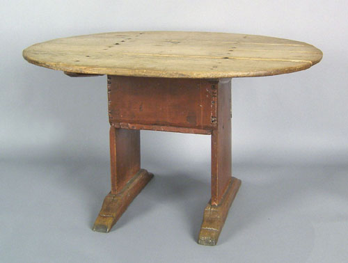 Appraisal: New York chair table mid th c with an oval