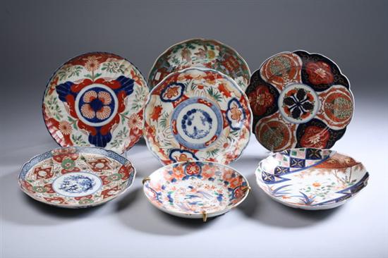 Appraisal: SEVEN JAPANESE IMARI PORCELAIN DISHES Meiji period - in diam