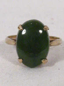 Appraisal: A carat gold and nephrite ladies dress ring