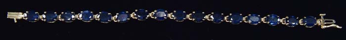 Appraisal: SAPPHIRE BRACELET kt yellow gold bracelet has sixteen oval cut