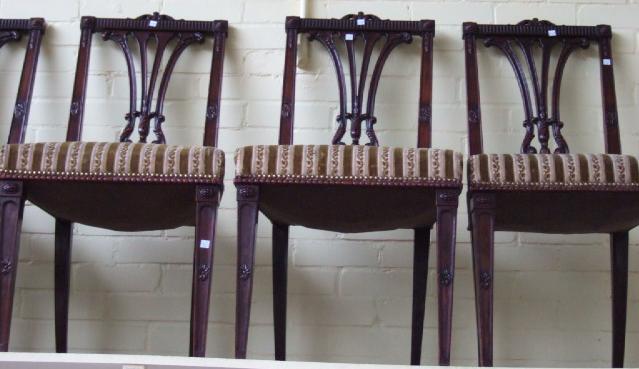 Appraisal: A set of eight mahogany dining chairs early th century